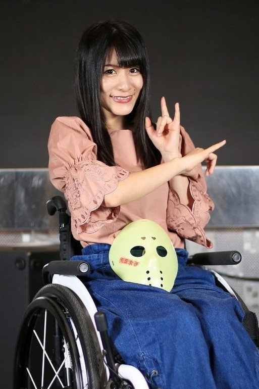 猪狩ともか as Tsuji Fumika in The Fish with One Sleeve