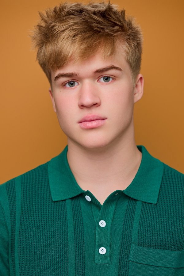Bobby Batson as Joe Piper in 90 Minutes in Heaven