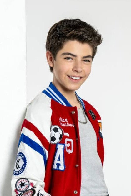Leo Pérez Torreblanca as ALAN in La CQ: Nuevo ingreso