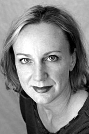 Anja Niederfahrenhorst as Susanne in Kleinstatthelden
