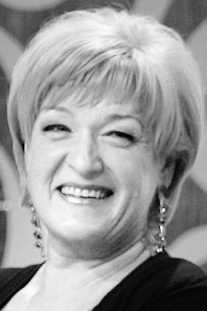 Kristina Kazlauskaitė as Veronika in Šeima