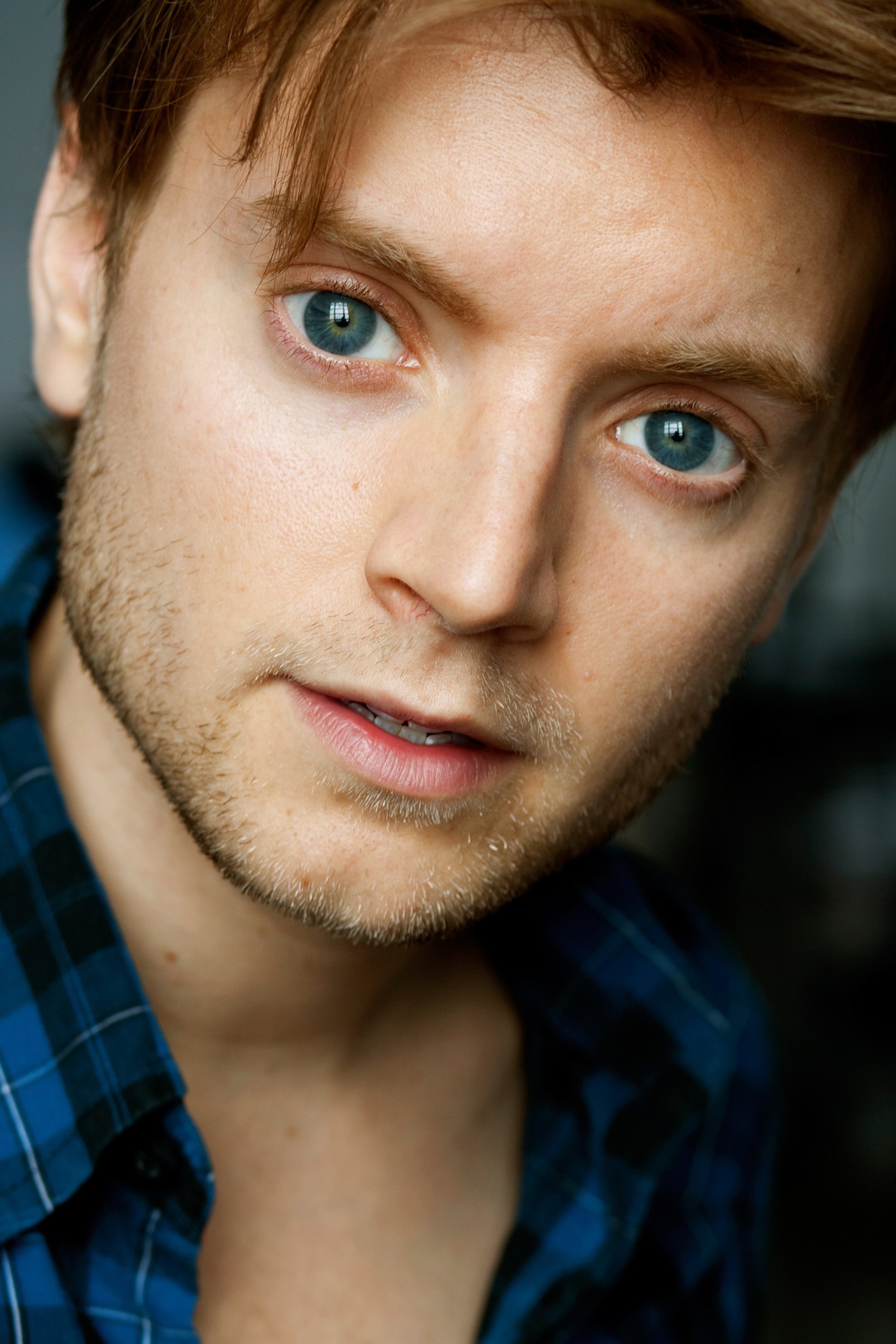 Sébastien René as Blou in 1,2,3... Géant!
