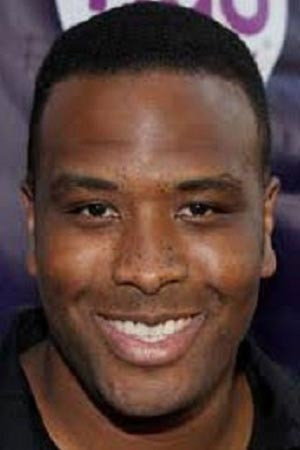 Imari Williams as President Nicholas / H.I.V.E. Pilot (voice) in Deathstroke: Knights & Dragons - The Movie