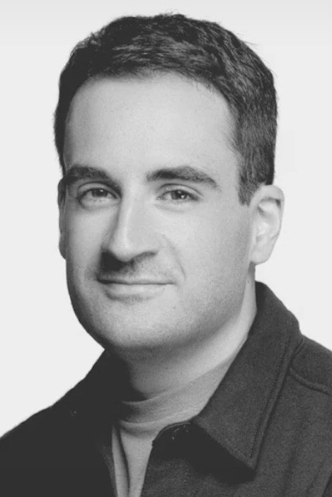 Nicholas De Rosa as Self - Journalist in Décrypteurs