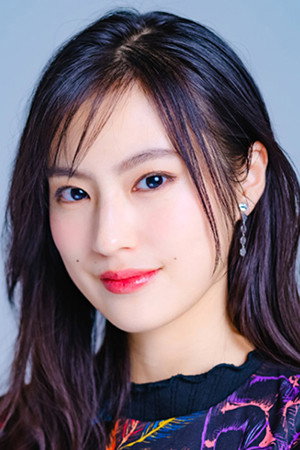 恒松祐里 as Mayu Yamaguchi in I Want to Die Alone