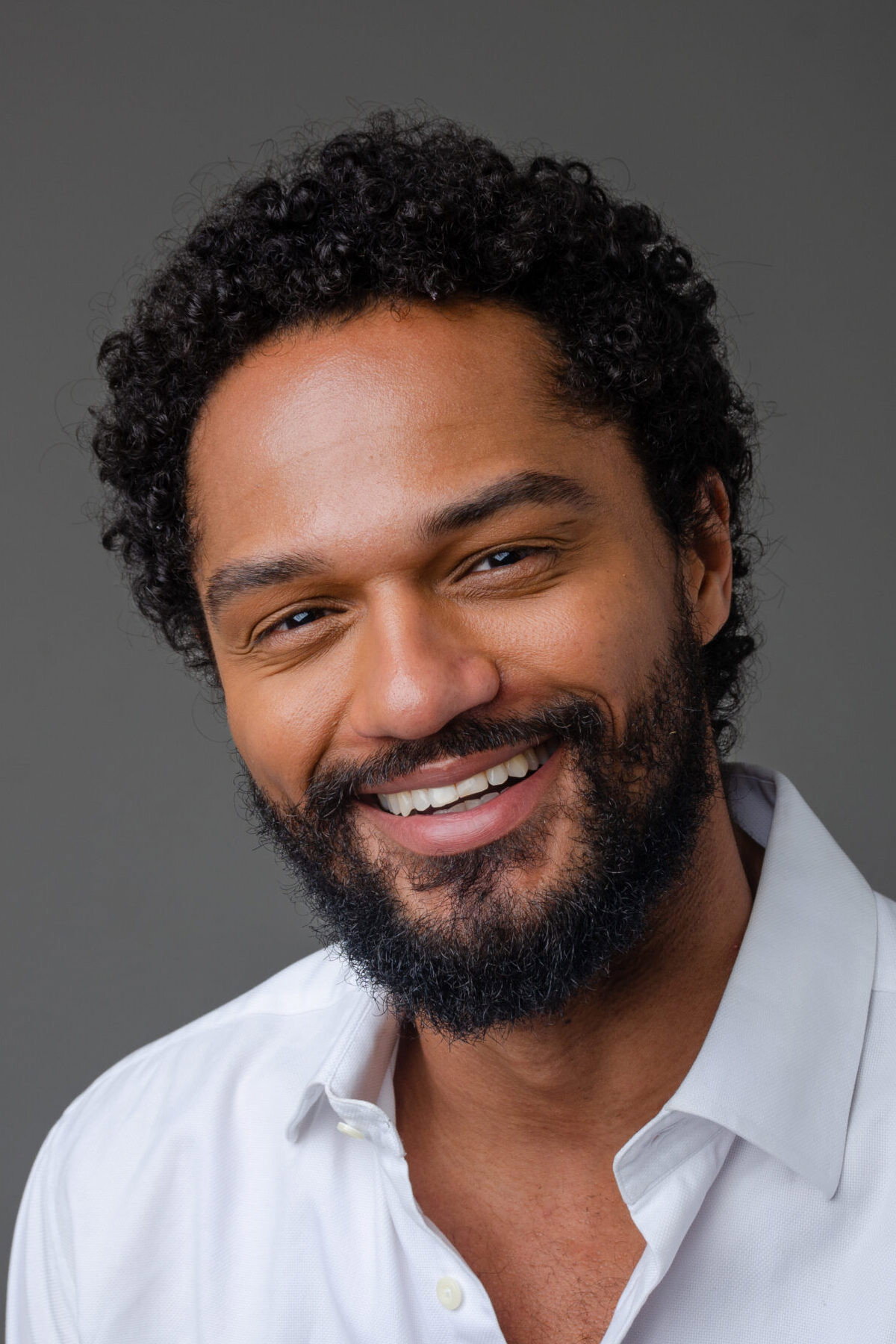 Emilio Farias as André in Notas de Amor