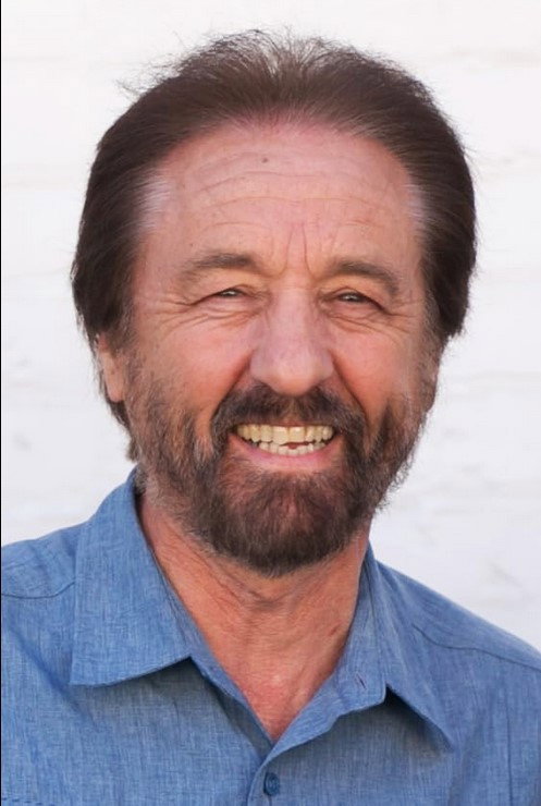 Ray Comfort as Narrator in Evolution vs. God