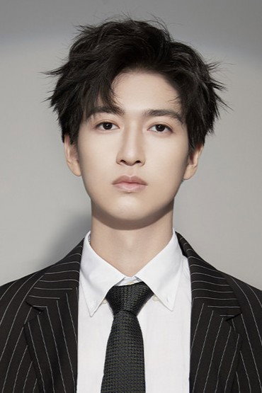 刘彬濠 as Jun Zhi Chen in My Poison Lover