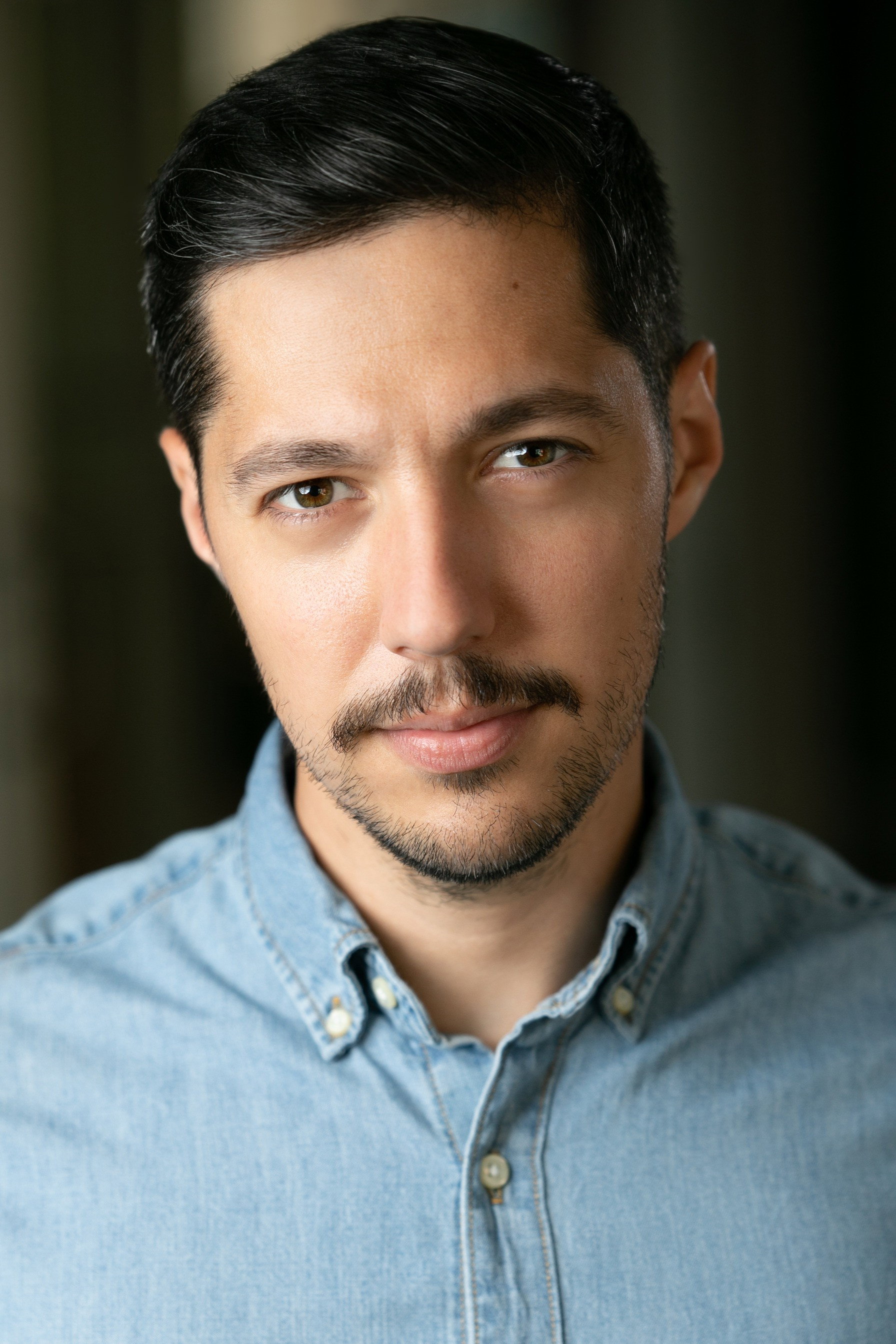 Nick Arapoglou as Hank Lakeview in Love Takes Flight