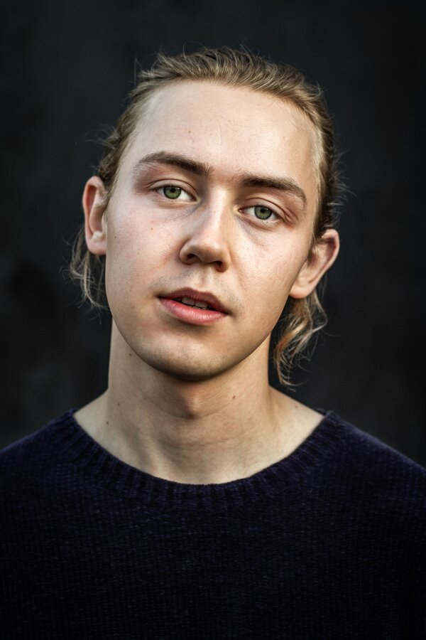 Arthur Hakalahti as Aksel in Ida Takes Charge