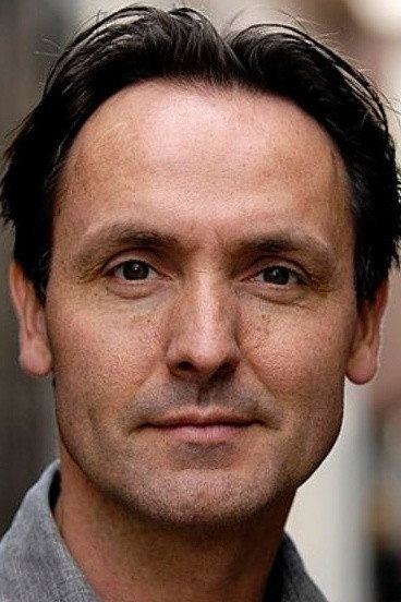 Hugo Haenen as Graaf Olaf Grafhart in Raveleijn