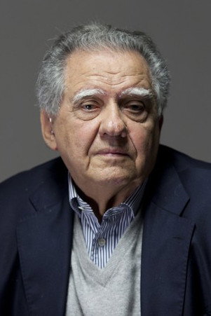 Luiz Carlos Barreto as Self in 5x Brasil