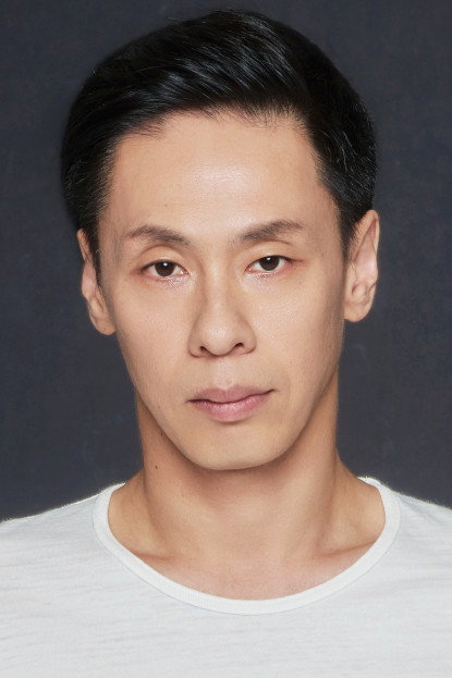 大倉孝二 as Ichiro Hachinohe in Remote