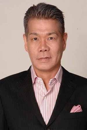 梅垣義明 as Tatsuhiko Nishiura in Tokyo Houchi Shokudou