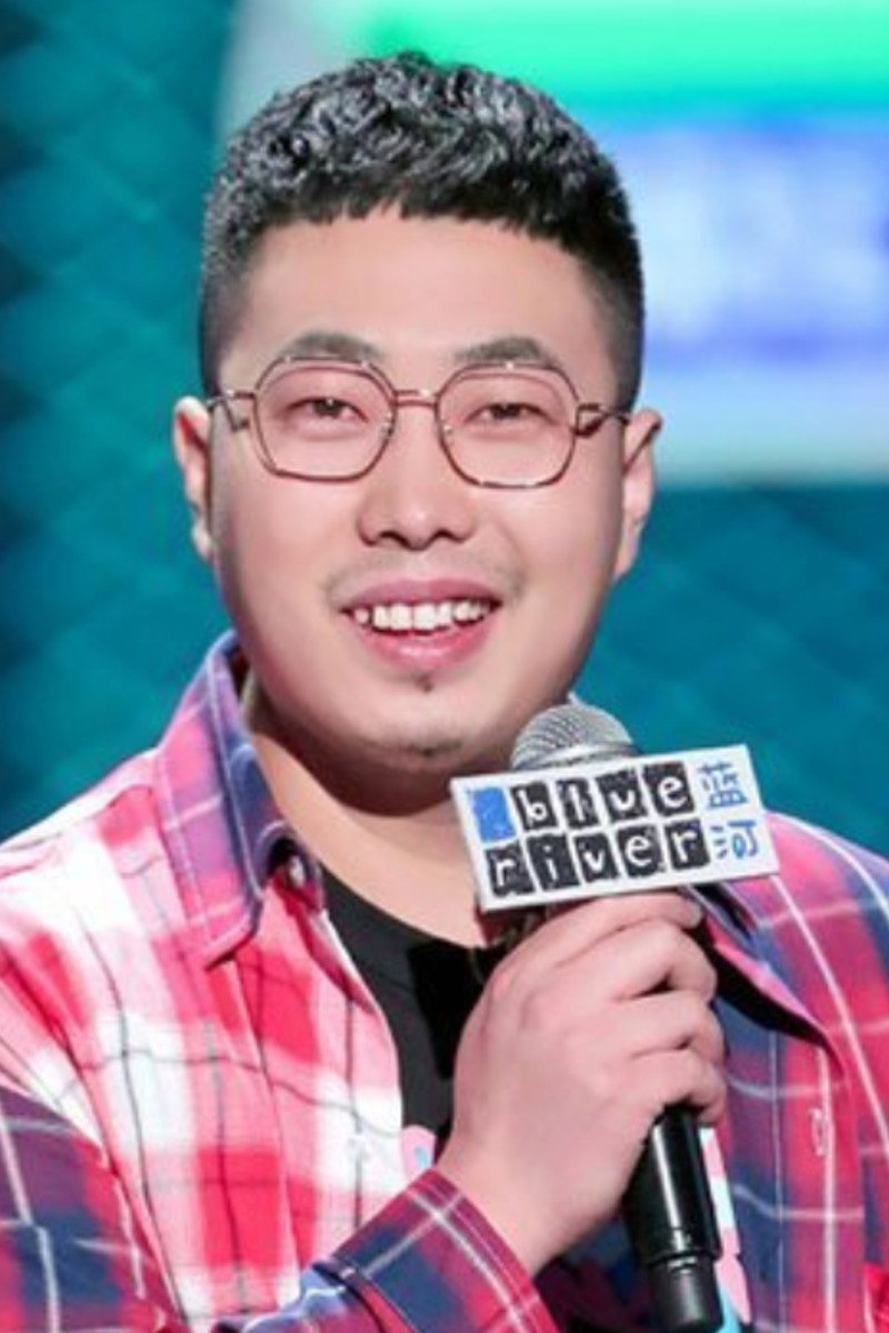 田野 as Big Brother from High Society in The King of BBQ