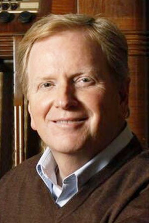 Lloyd Newell as Announcer in Christmas with the Mormon Tabernacle Choir and Orchestra at Temple Square Featuring Audra McDonald and Peter Graves