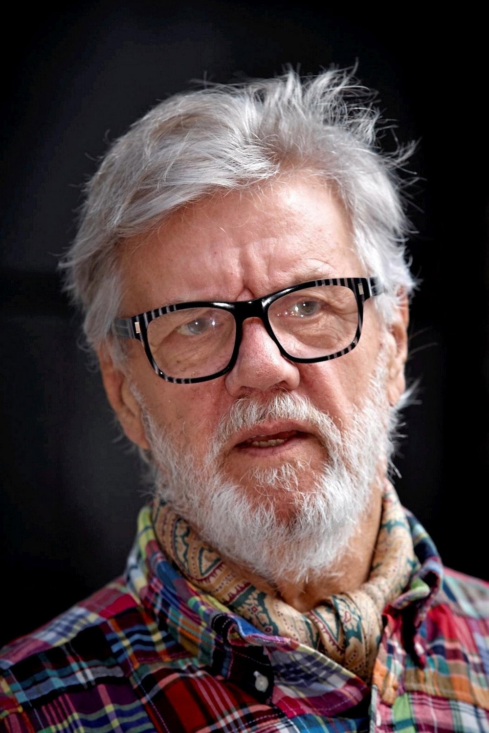 Morten Grunwald as Speaker in Asger Jorn