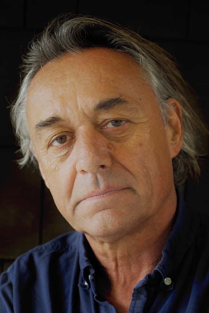 Dariusz Wolski as Self in The Furious Gods: Making Prometheus