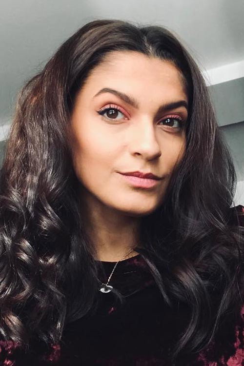 Natália Baloghová as Foxy in Backstage