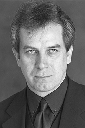 Jarosław Gajewski as mecenas Alojzy Krzyżanowski in Cena