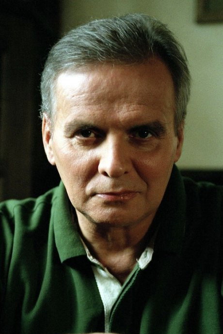 Krzysztof Kołbasiuk as Heiress' son in Gwiazda Piołun