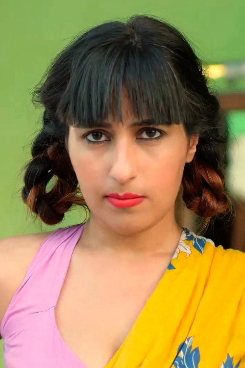 Ruhi Sharma as Rukmani in Suno Sahebji