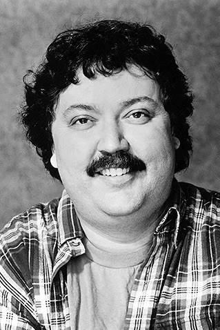Mike Hagerty as Frank MacNamara in The George Carlin Show