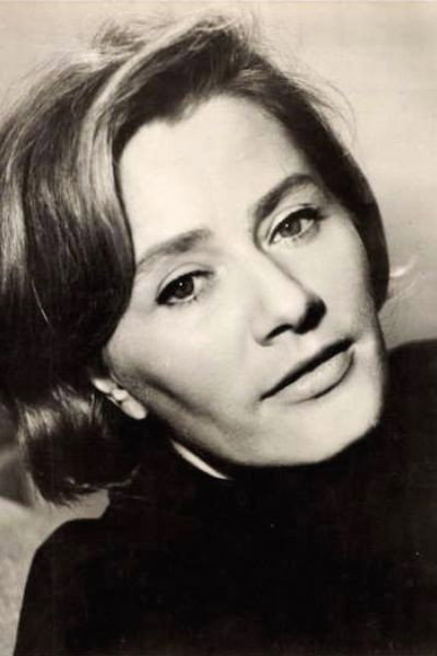 Lissy Tempelhof as Ellen Augartner in Herzdamen an der Elbe