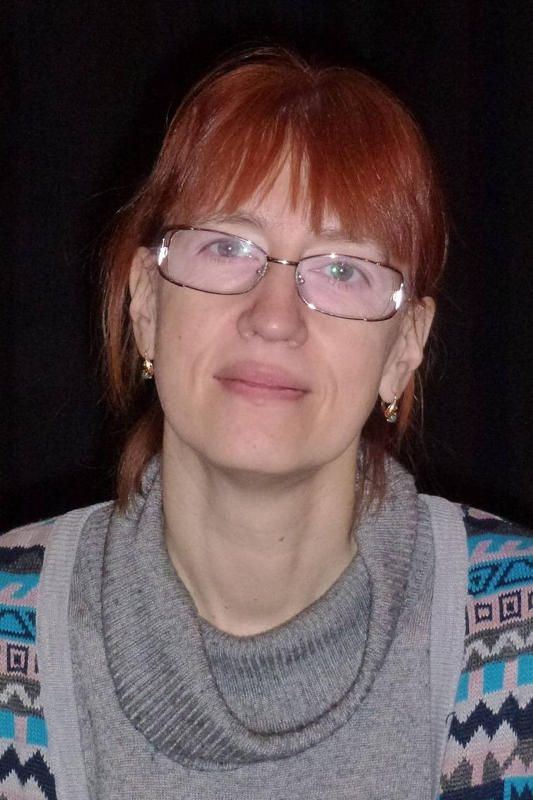 Наталия Львова as санитарка психушки in Smile