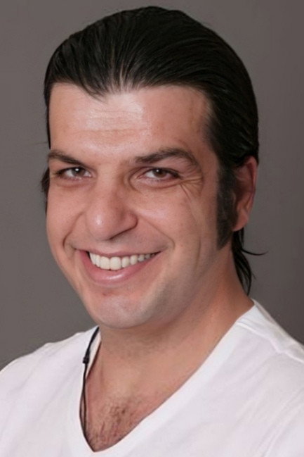 Murat Yatman as Cahit Demir in Cereyan