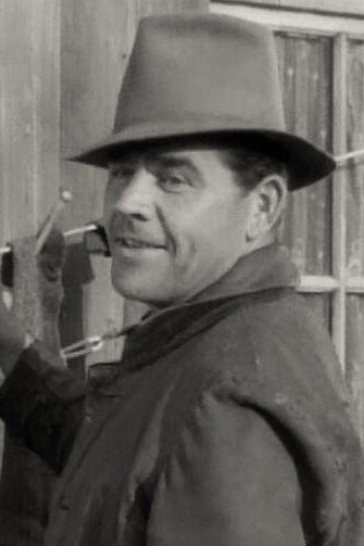 Pat Flaherty as Tom Sommers in Telephone Operator