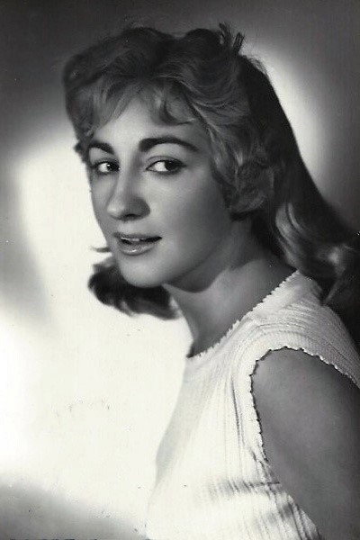 Celia Conde as Mery in The Little Apartment