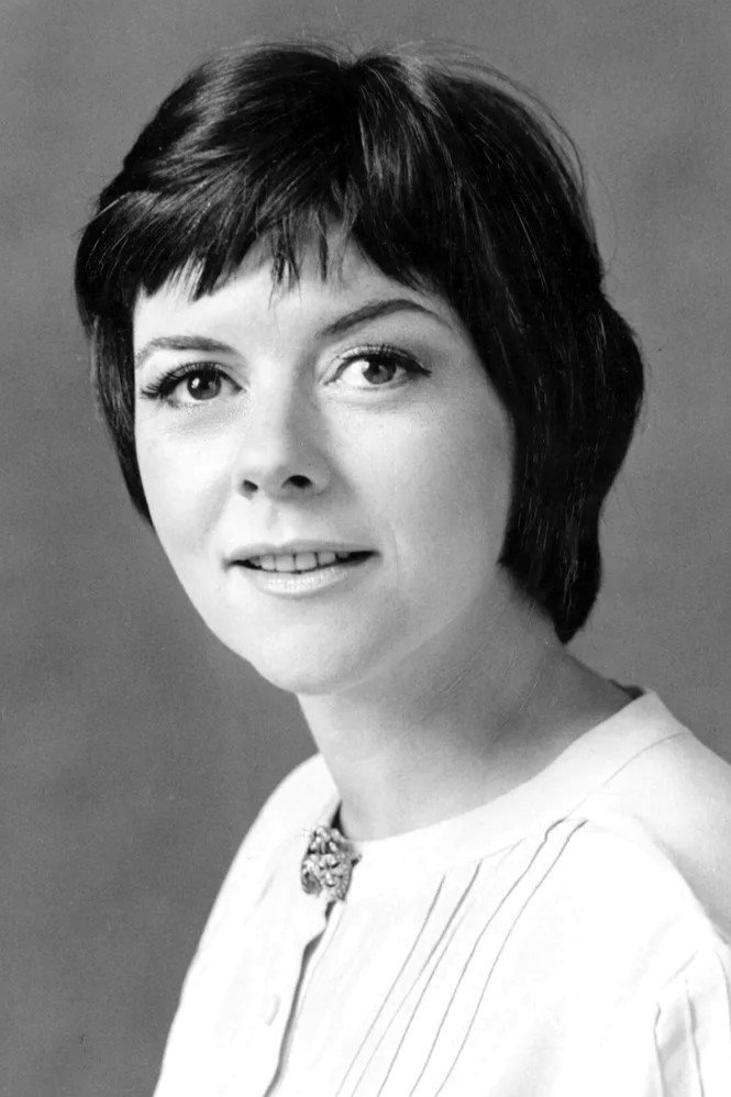 Dorothy Tutin as Mildred Strete in Murder with Mirrors