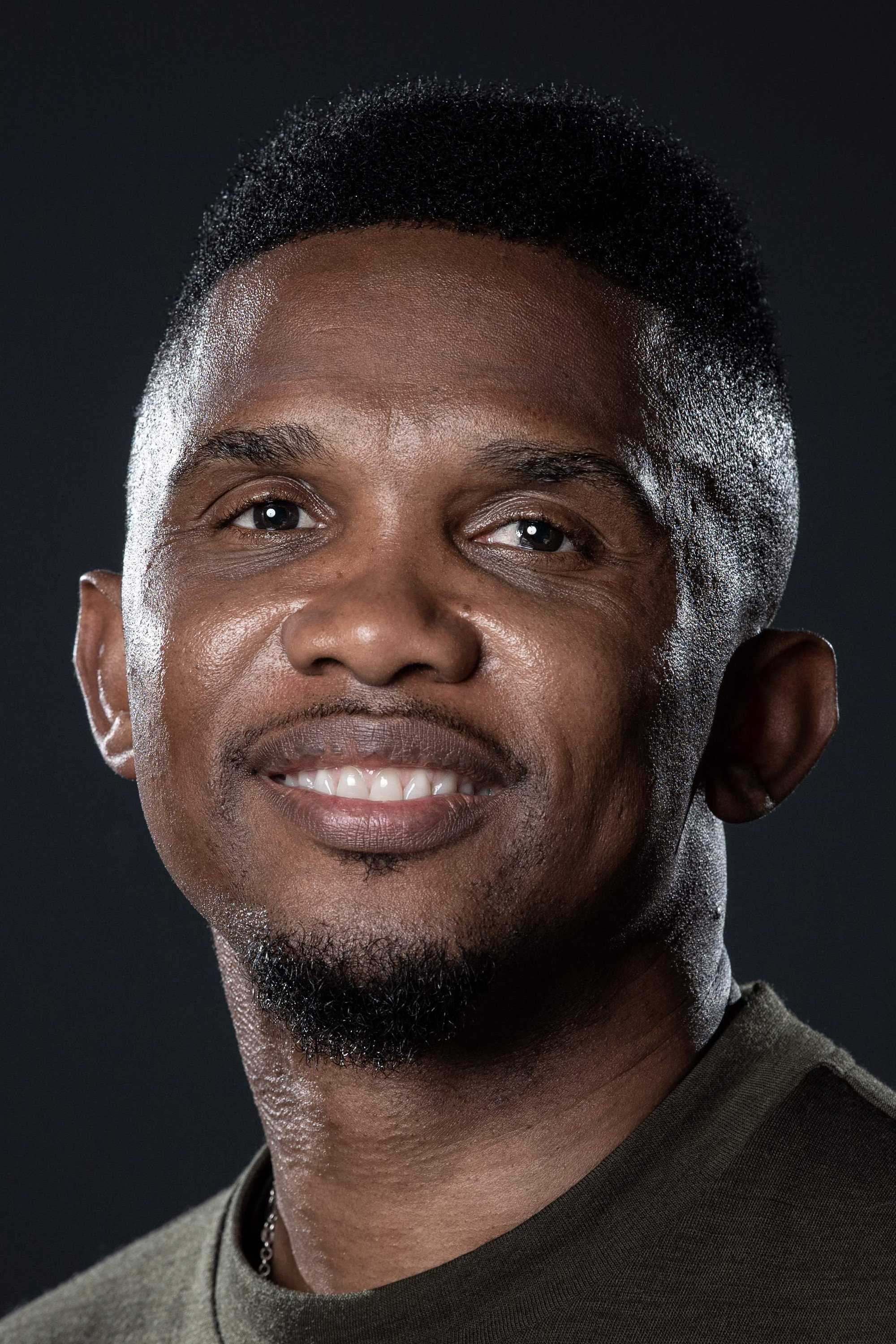 Samuel Eto'o as Himself in Cien Años en Rojo y Negro