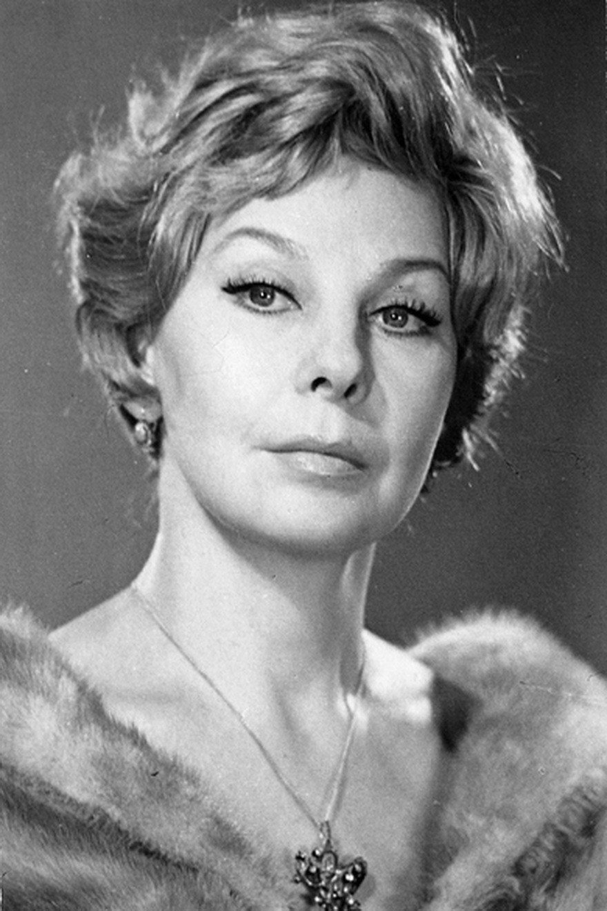 Марина Юрасова as Теодора Вердье in Mister X