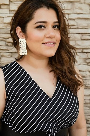 Shikha Talsania as Prerna Shastri in Potluck
