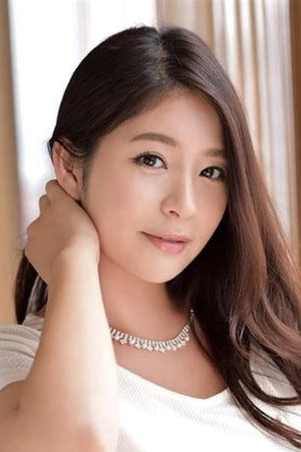 めぐり as Nozomi in Rape Zombie: Lust of the Dead 5