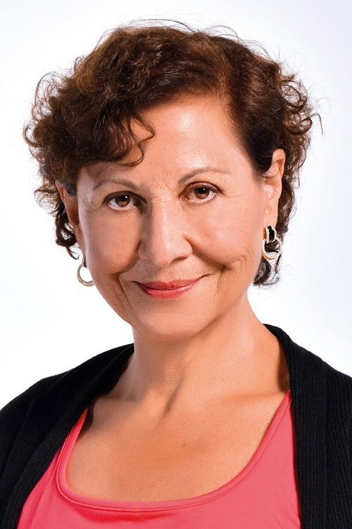 Teresita Reyes as Carmen Salazar in Esperanza