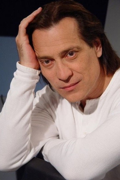 Marius Bodochi as Gelu Popovici in Vocea Inimii