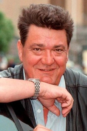 Stefan Ljungqvist as Evald Larsson in Polisen i Strömstad