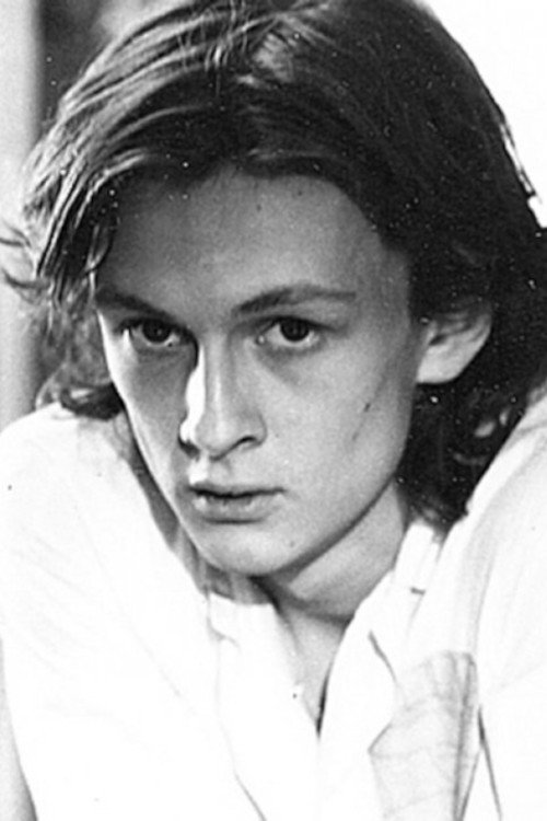 Андрей Тихомирнов as Volodya in Dear Yelena Sergeyevna