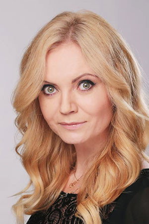 Olga Borys as Sylwia in Tips for Cheating