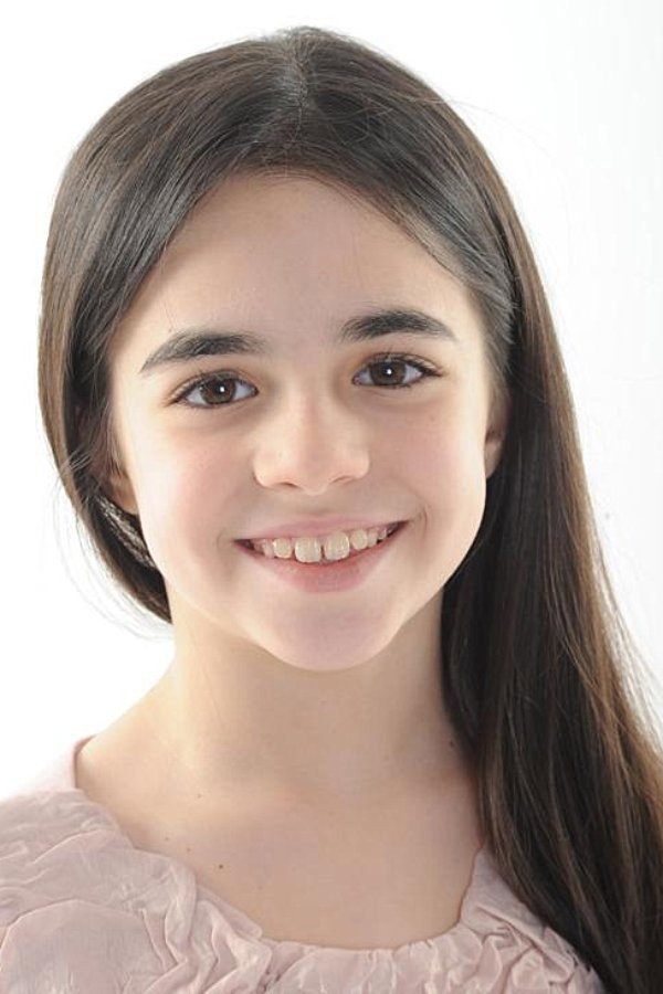 Nicole Cadeddu as Carlotta in Voice from the Stone