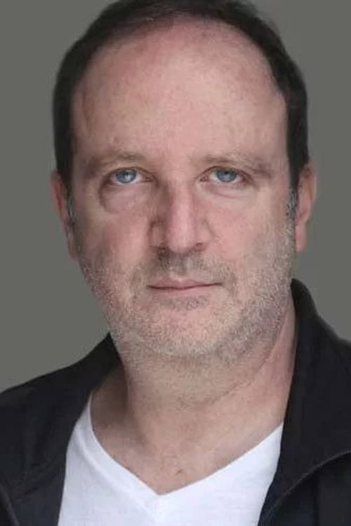 Fábio Herford as Coutinho in Norma