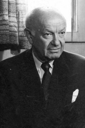Tenen Holtz as Simon Herrick in Cipher Bureau