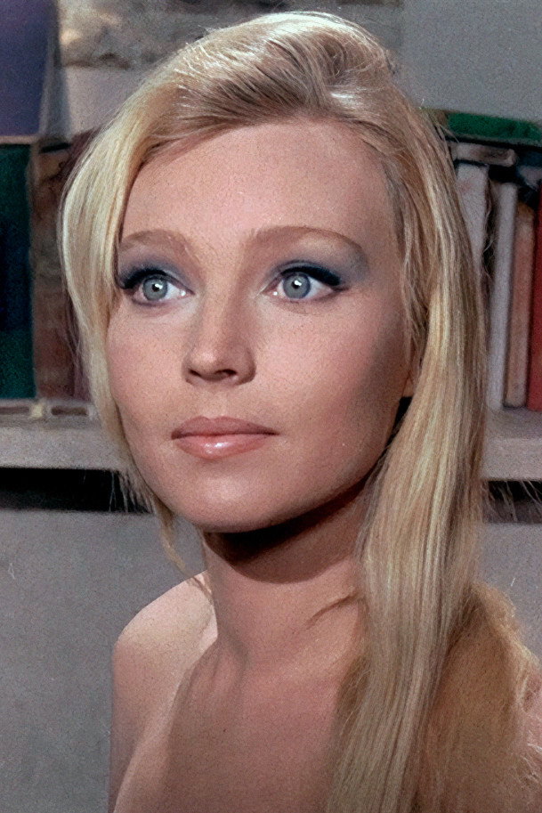 Dyanik Zurakowska as Jenny in Twenty Thousand Dollars for Every Corpse