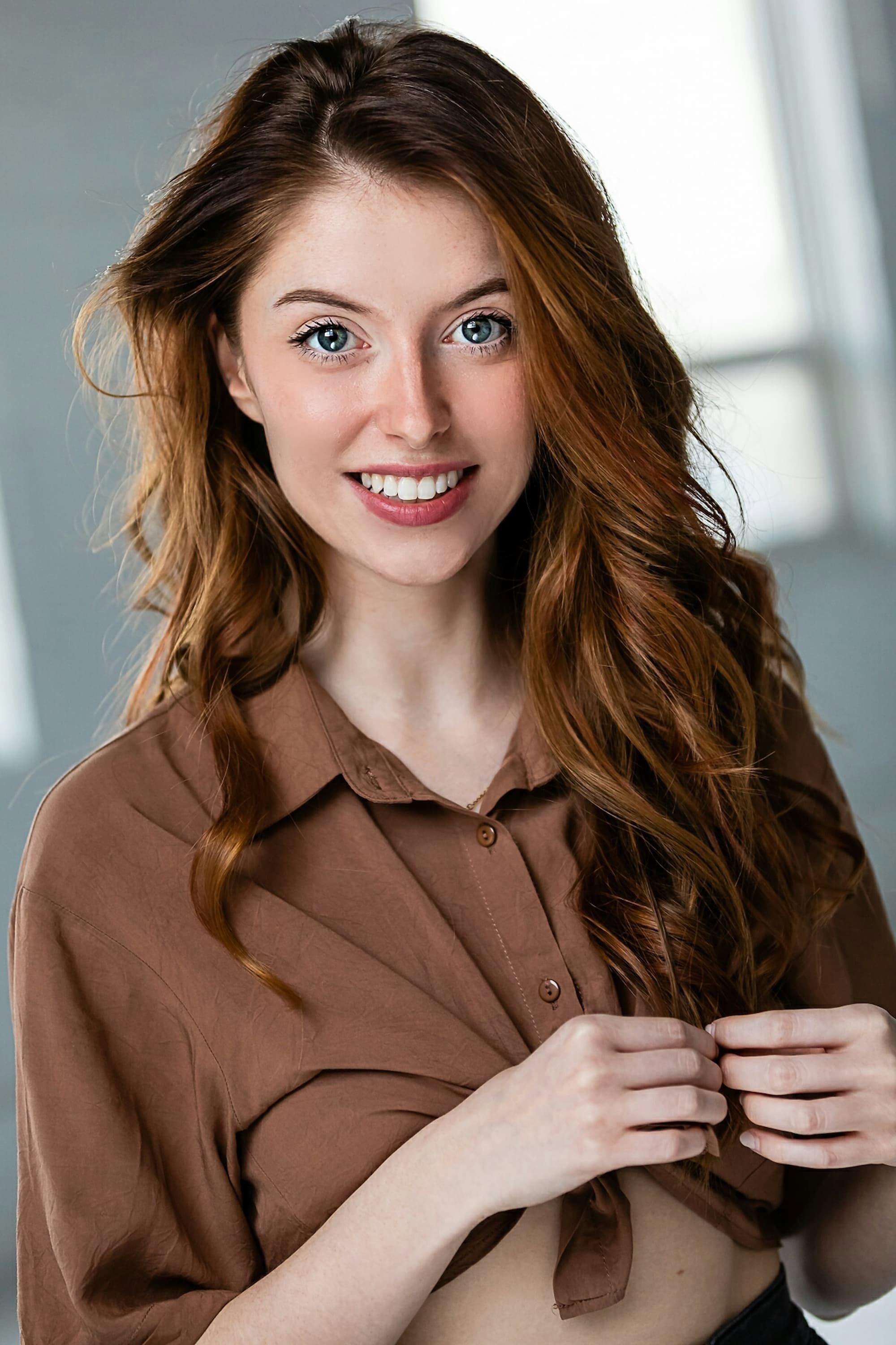 Sydney Sabiston as Val in Time Cut