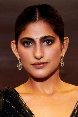 Kubbra Sait as Rajini Tacker in Wakaalat From Home