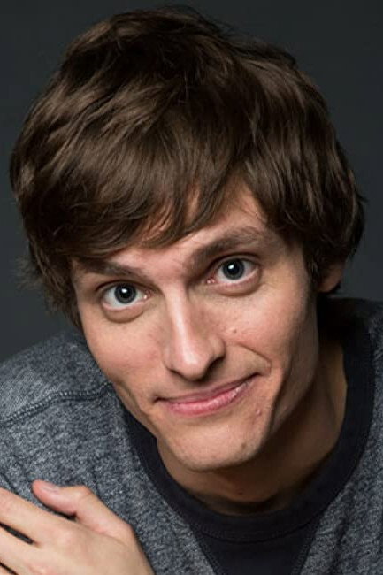 Matt Barats as Josh in The Scout