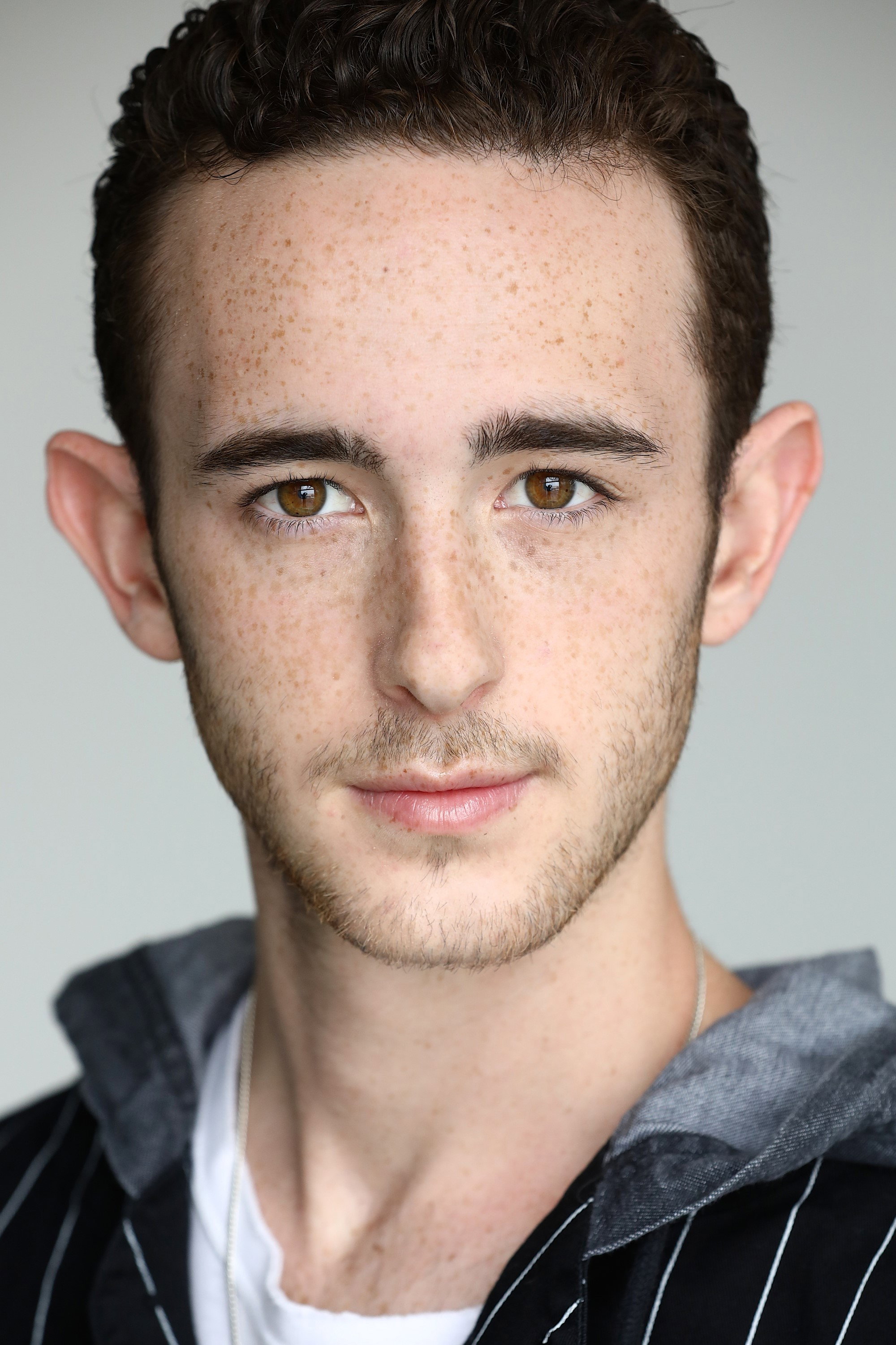 Sam Kindseth as Dustin Diamond in The Unauthorized Saved by the Bell Story